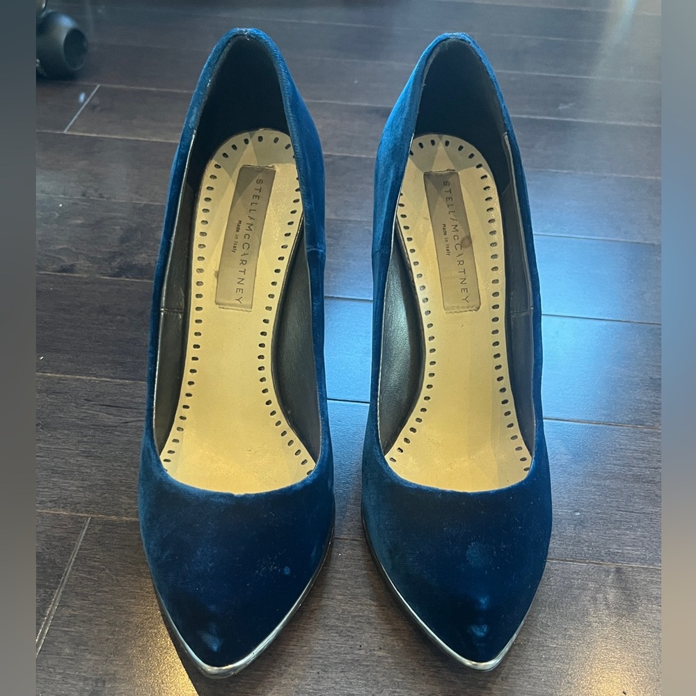 Stella McCartney pumps